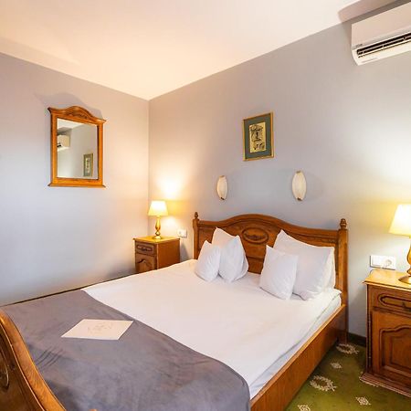 Hotel Brilliant Meses Zalău Εξωτερικό φωτογραφία