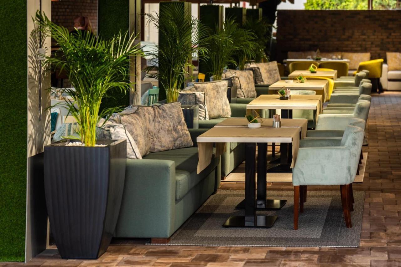 Hotel Brilliant Meses Zalău Εξωτερικό φωτογραφία