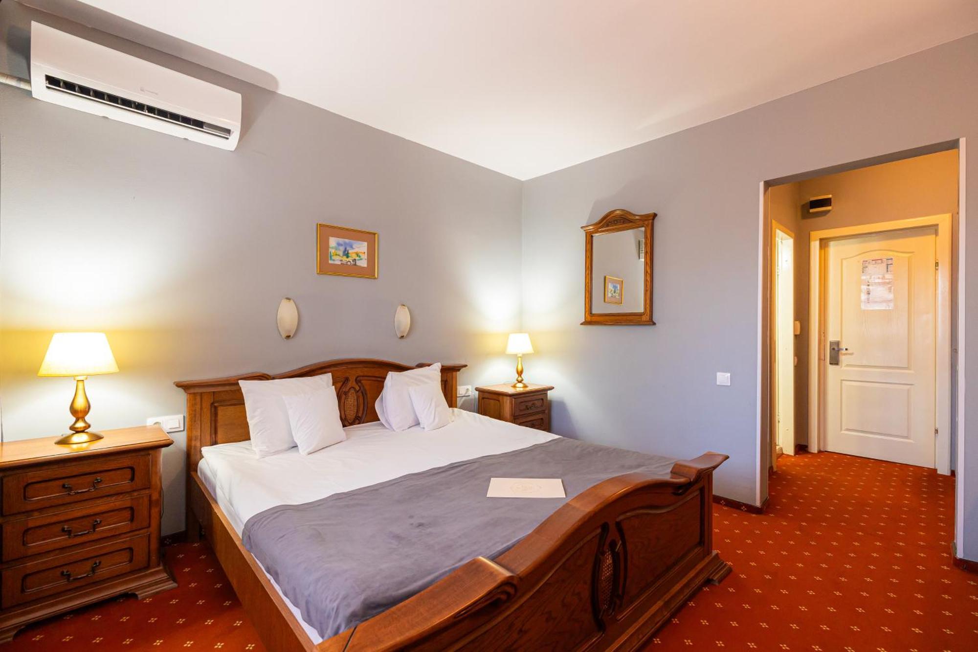 Hotel Brilliant Meses Zalău Εξωτερικό φωτογραφία