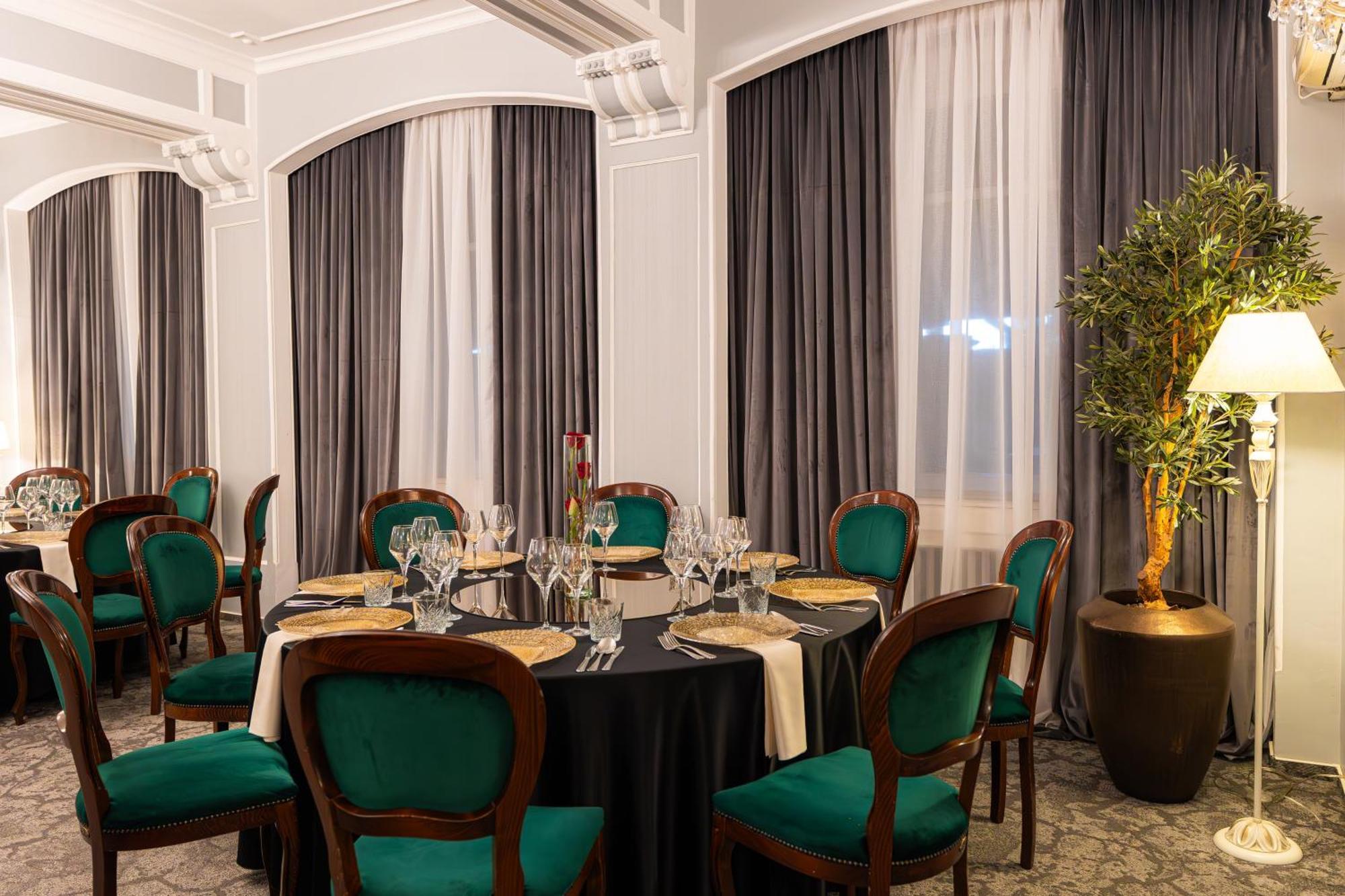 Hotel Brilliant Meses Zalău Εξωτερικό φωτογραφία