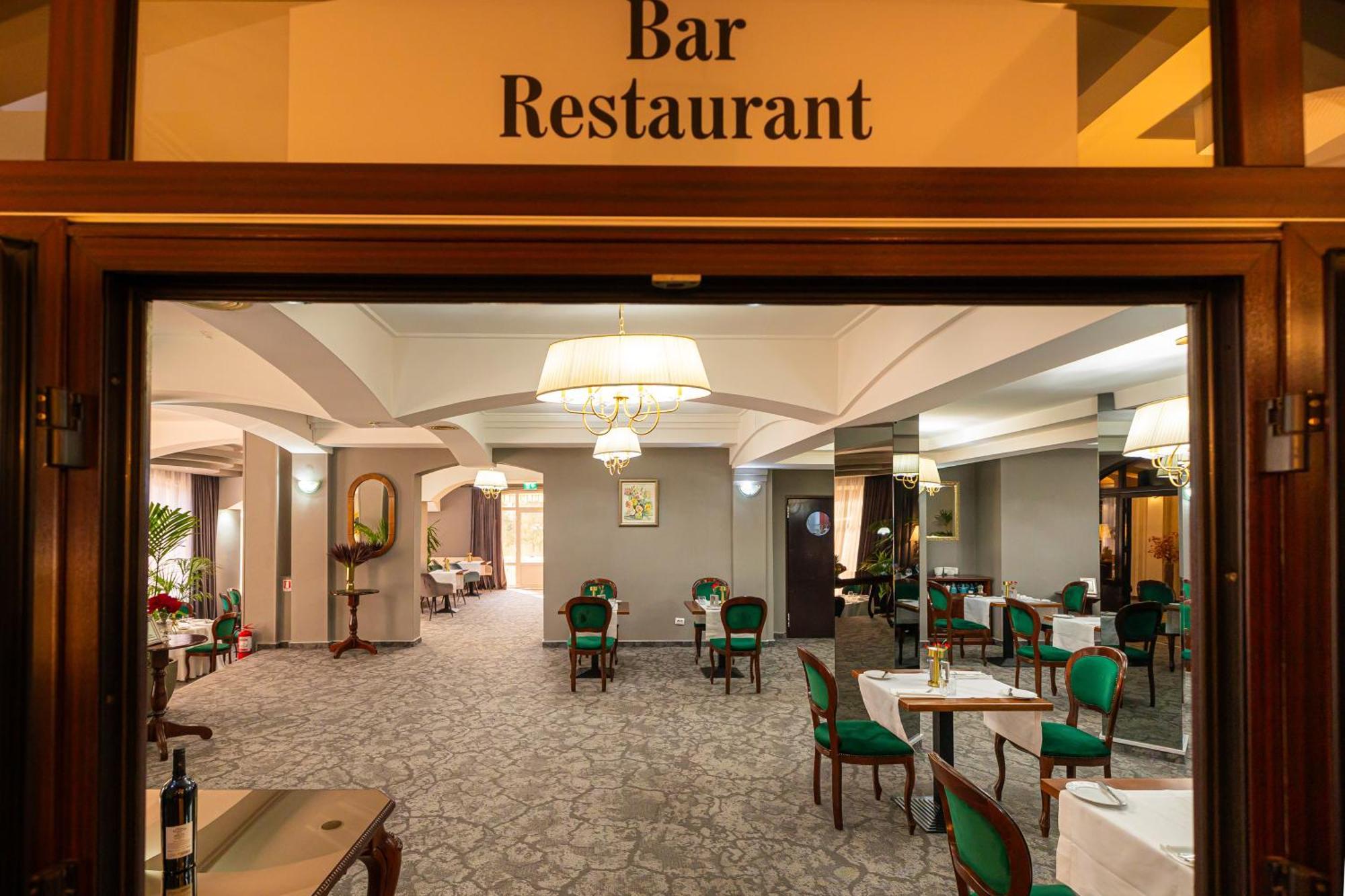 Hotel Brilliant Meses Zalău Εξωτερικό φωτογραφία