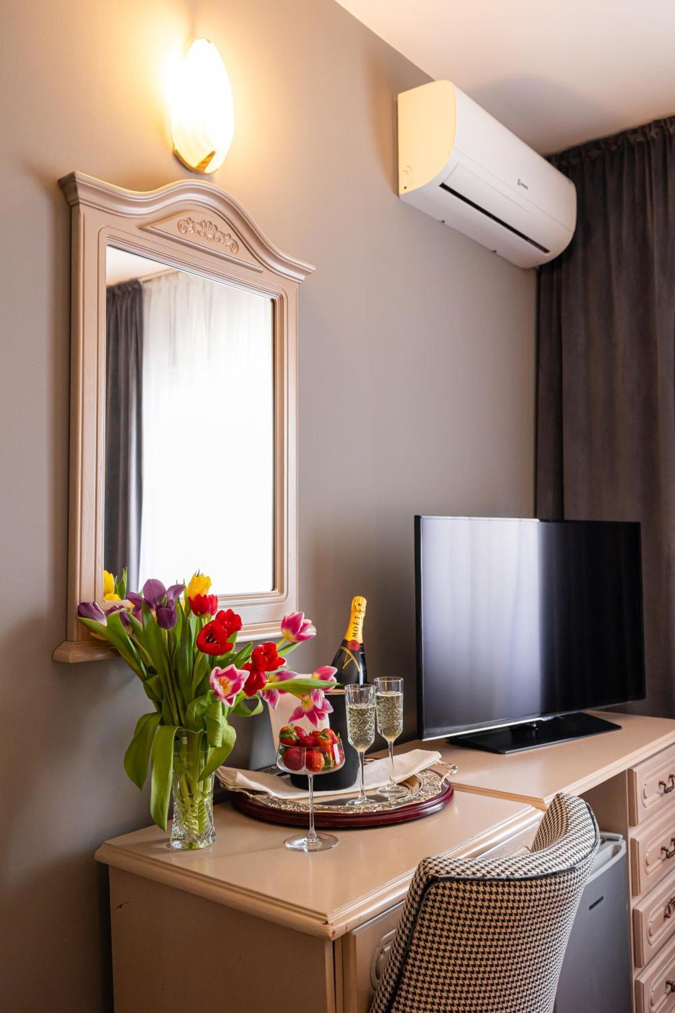 Hotel Brilliant Meses Zalău Εξωτερικό φωτογραφία